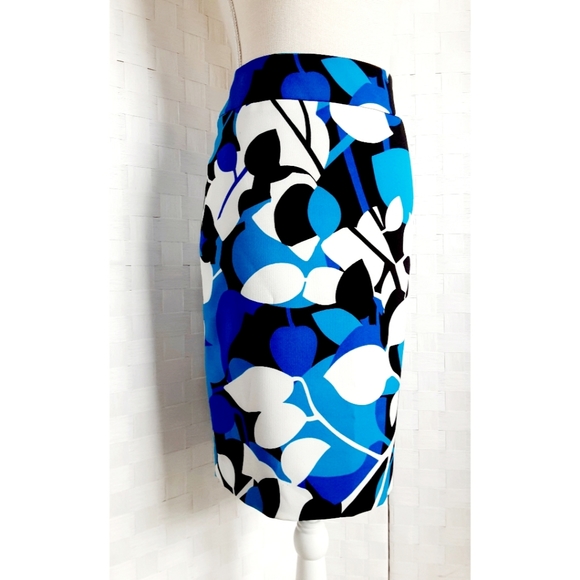 Jones Studio Separate Abstract Floral Pencil Skirt - Picture 3 of 16